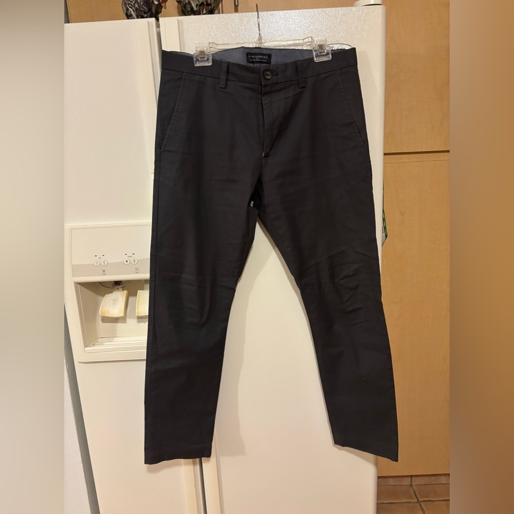 Banana Republic Men's Dark Gray Chinos